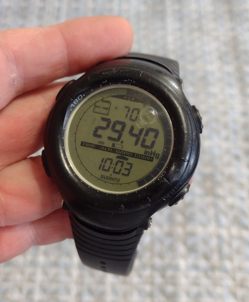 Men’s SUUNTO Digital Outdoor Sport Watch w/ New Battery – Works Great! 2430f