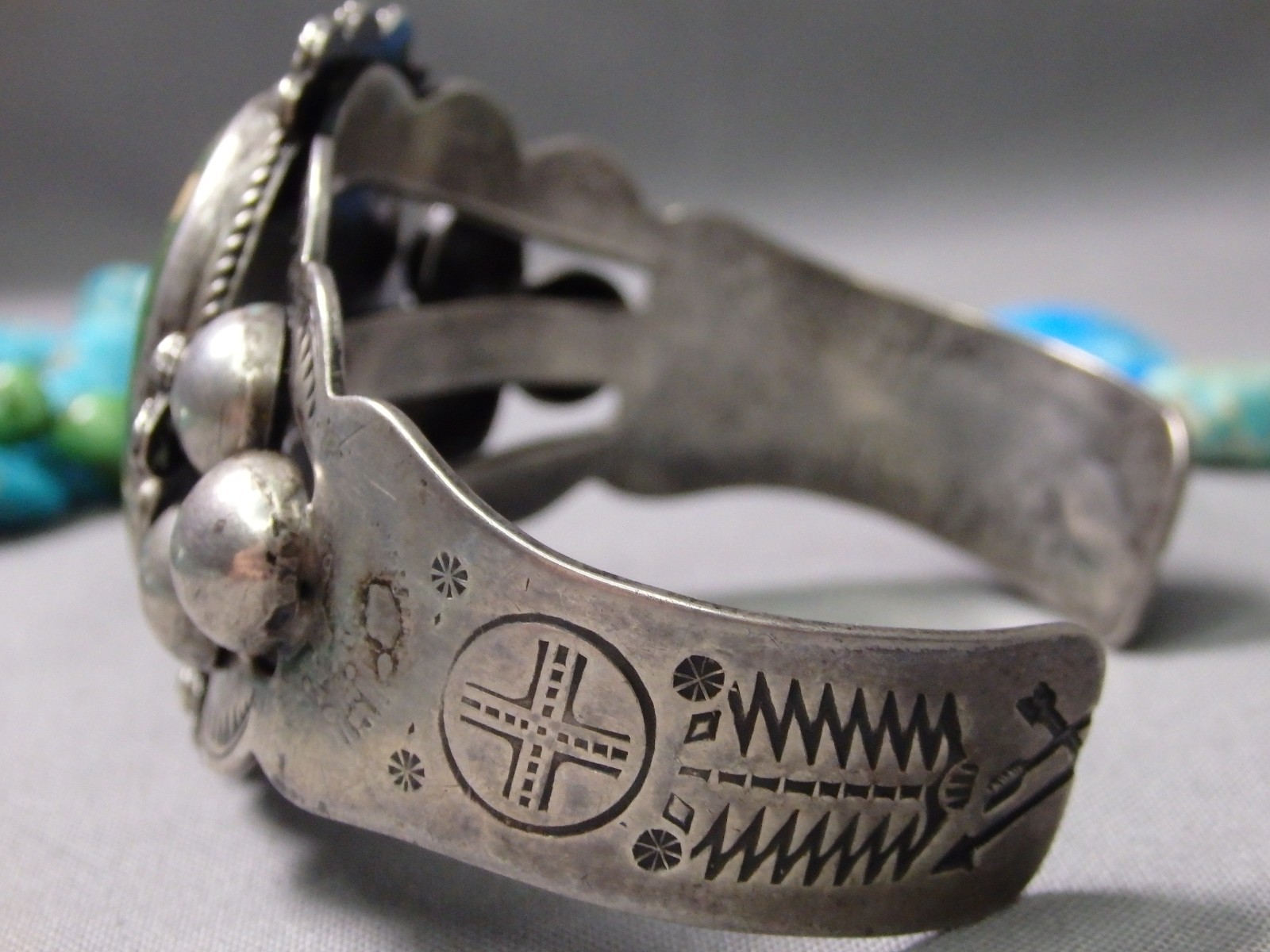 Fred Harvey Era NAVAJO Natural CERRILLOS TURQUOISE Sterling Silver 49g Bracelet