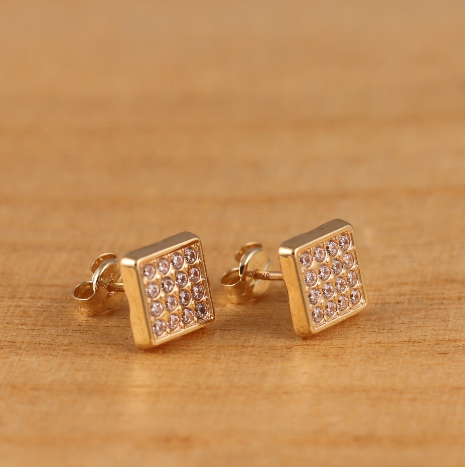 Genuine 9CT Yellow Gold Square CZ Stud Earrings 7x7mm a Pair Gift Box