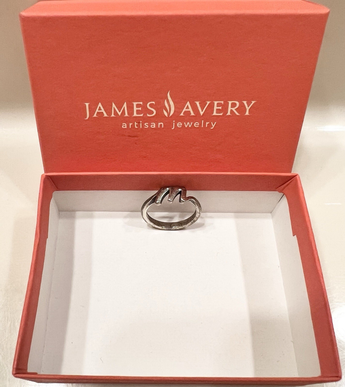 James Avery Sterling Silver .925 M Initial Ring Size 8.5