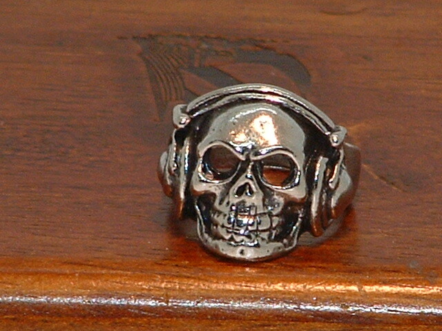 New Skull With Headphones Stainless Steel Ring (10)