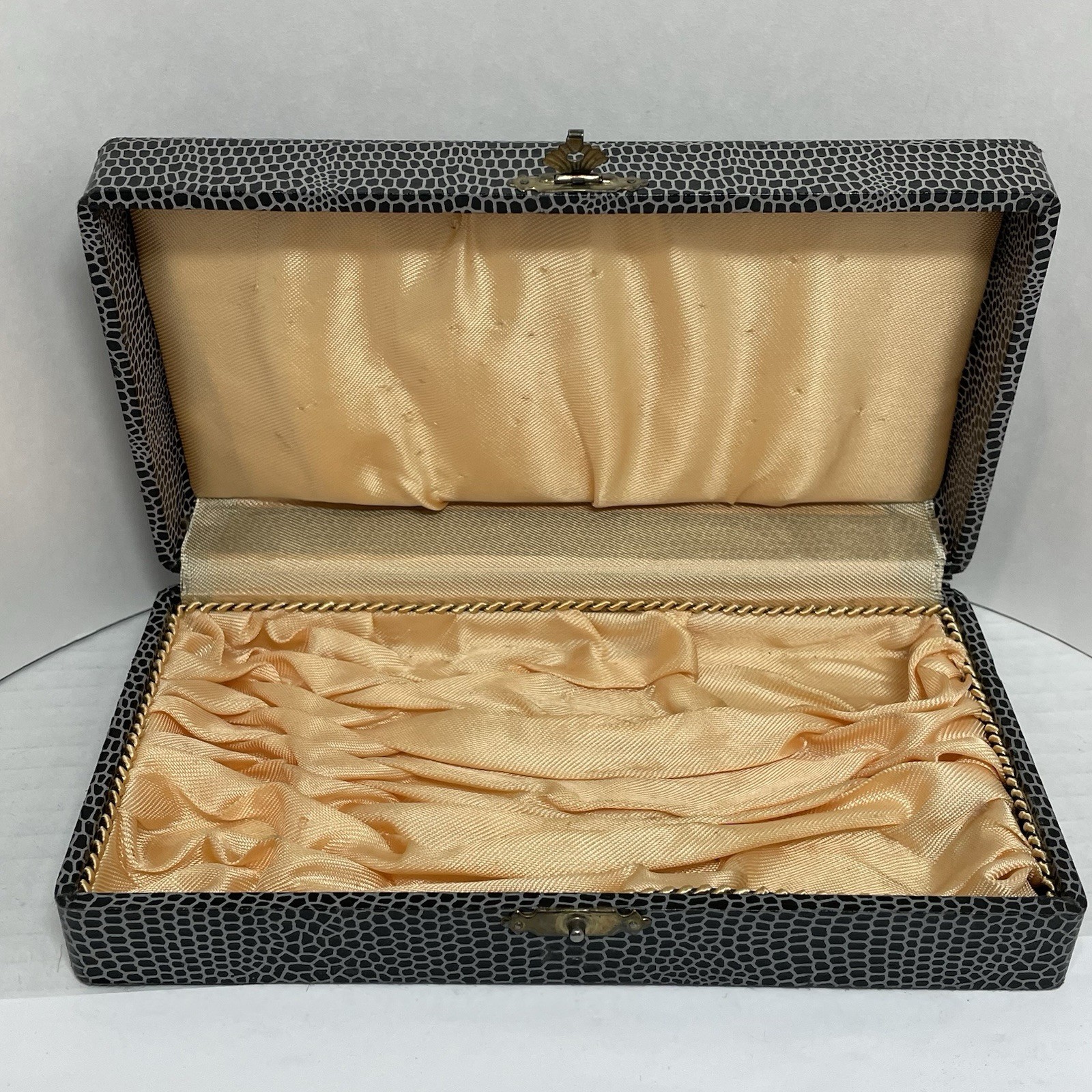 Alligator Print Presentation Box Silk Lined 7”x3.5” Jewelry Spoons