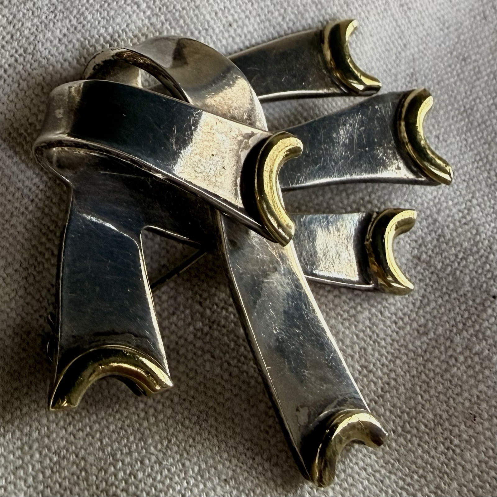 Vintage Taxco Sterling Silver Ribbon Brooch | 925 Mexico Pin | Signed TM-220