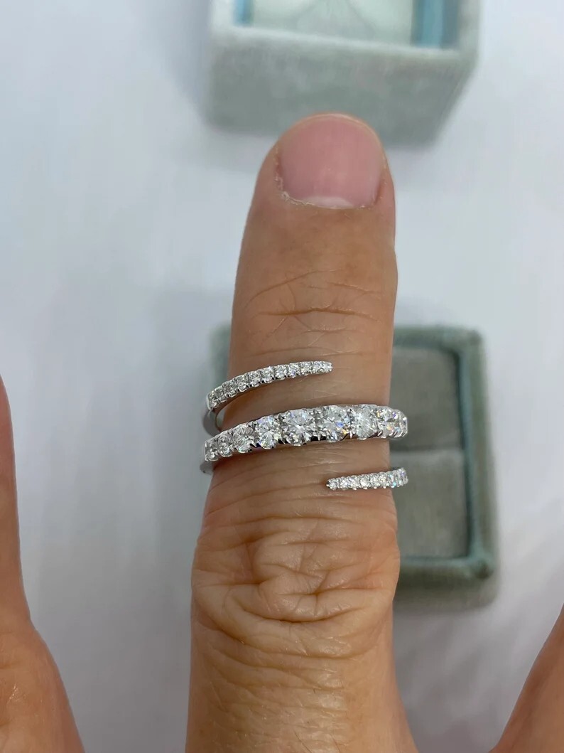 2.50Ct Round Cut lab Created Diamond Engagement 14K White Gold FN Spiral Ring