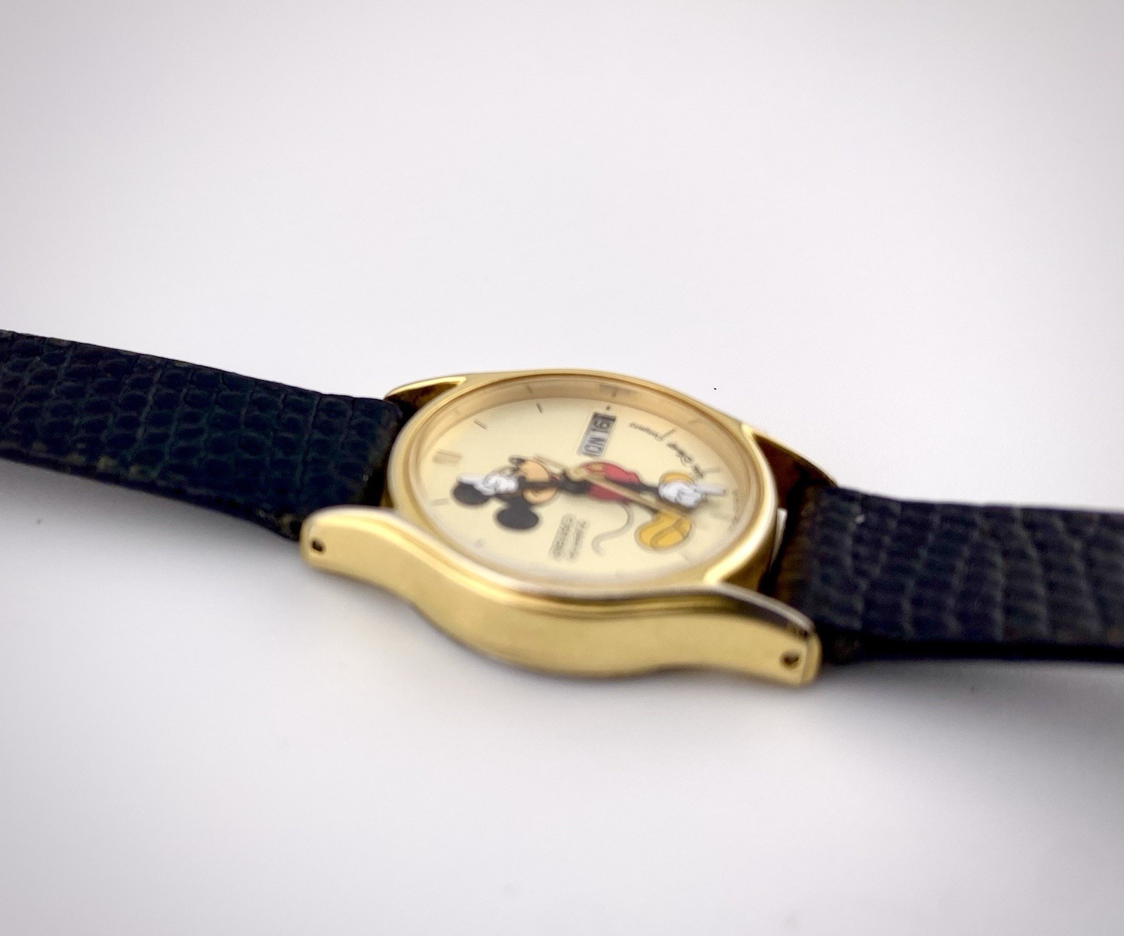 SEIKO Mickey Mouse Watch 3Y03-0049 Quartz 21.5mm Circa 1986 Ladies New Battery
