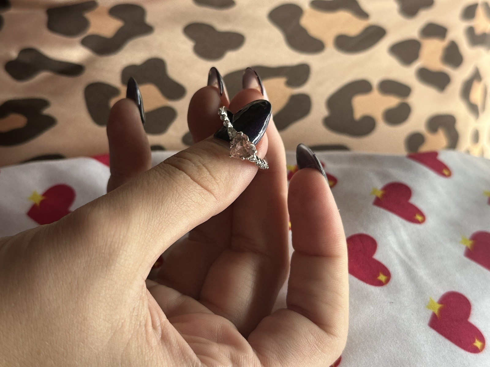 White Gold Pink Heart Darry Ring