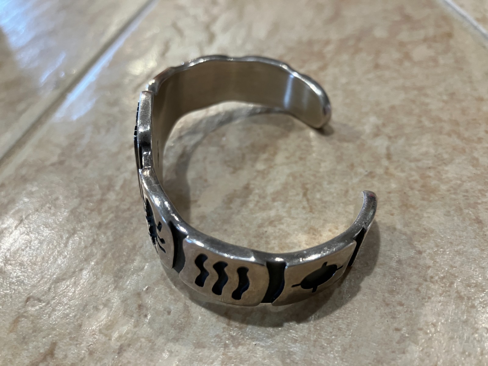 Small/Women’s Silver Cuff Bracelet Native American/Hopi 50 Grams NICE CONDITION