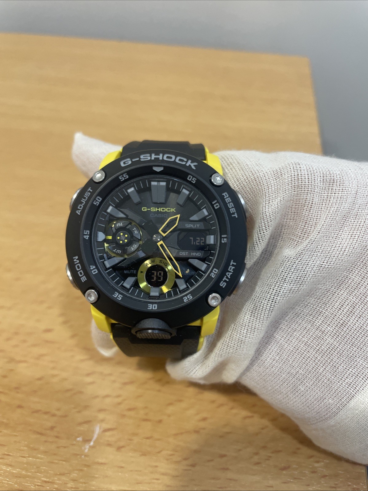 Casio G-Shock Carbon Core Guard Analog Digital Watch GA2000-1A9