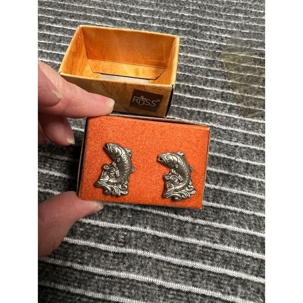 Russ Berrie Executive Suite Pewter Jumping Fish Cufflinks Vintage Fishing Gift