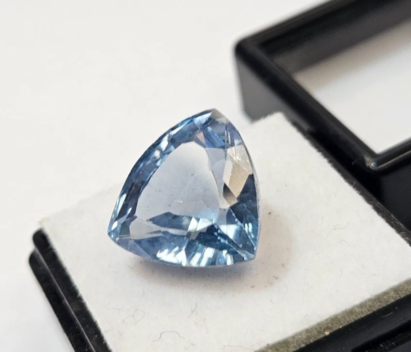 Natural Aquamarine Blue Colour 10+ Ct Trillion Cut Loose EGL Certified Gemstone