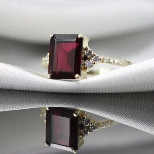 1.70Ct Lab-Created Garnet Women’s Engagement Ring 14K Yellow Gold Plated