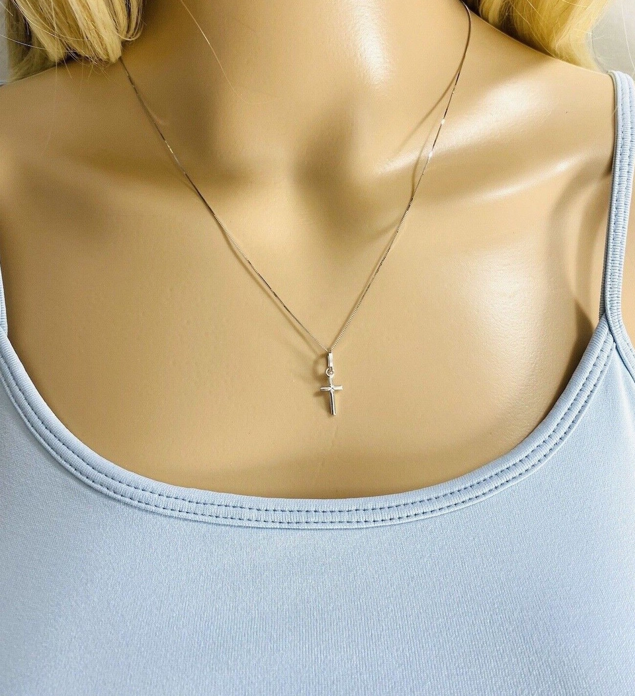 14k Solid White Gold 0.7″ Cross Pendant 14kt 0.5mm Box Chain 16″ 18” 20″- PT143W