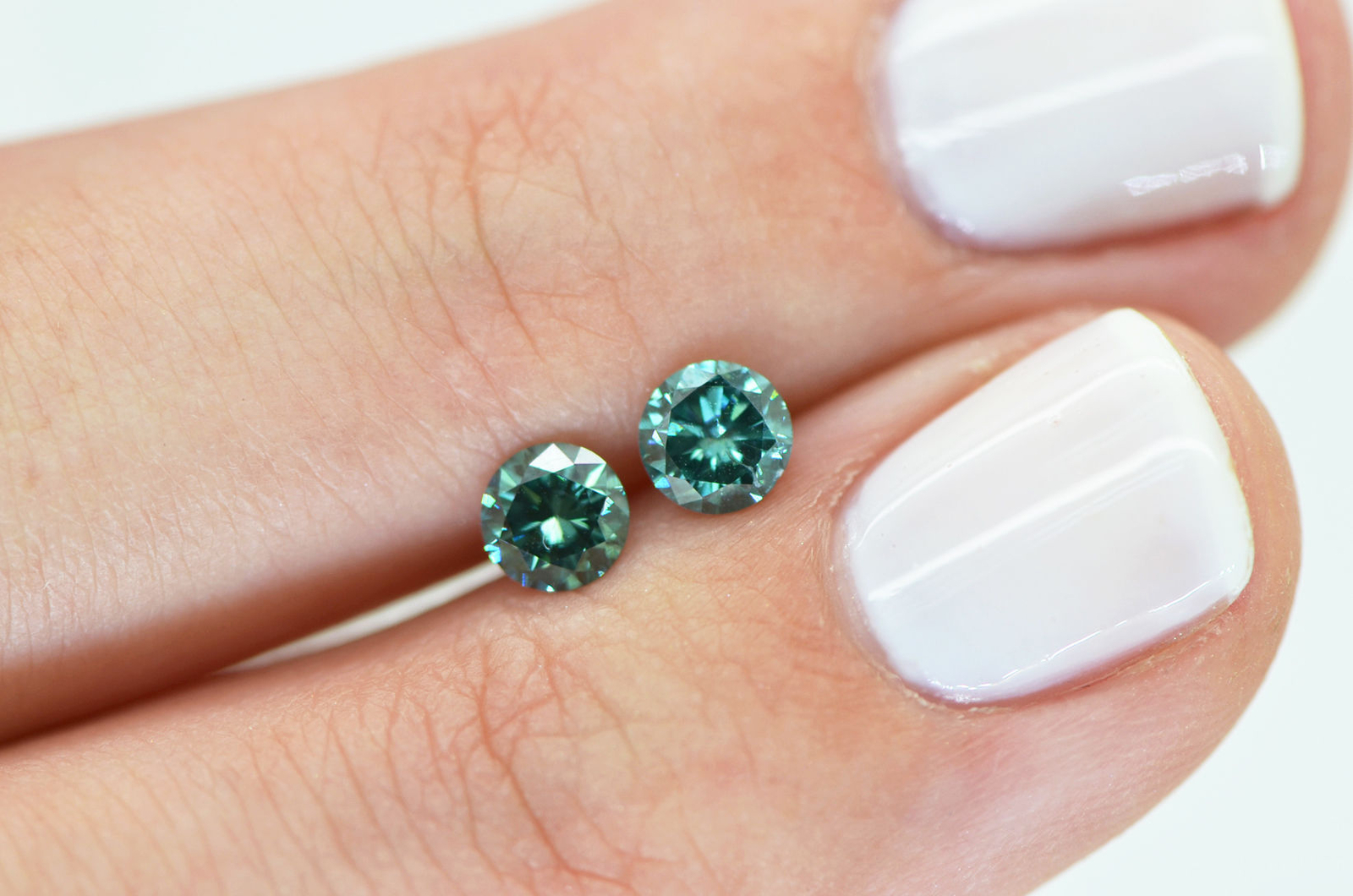 Diamond Pair Round Shape Fancy Green Color 4.40 MM Real Loose VS2/SI1 0.72 TCW