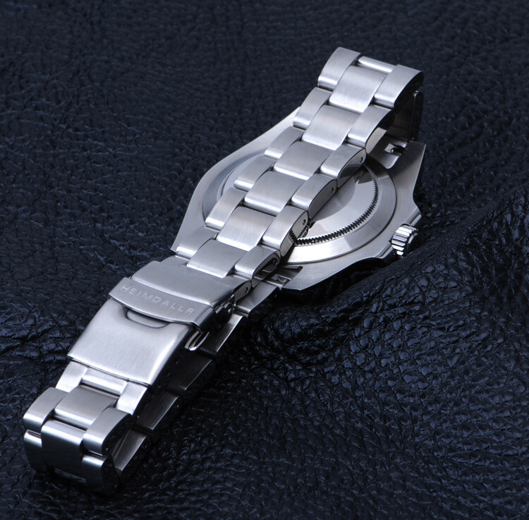 Heimdallr Sharkey Sub NH35A Dive 300M Automatic Watch C3 316L 40.5mm Cyclop Date