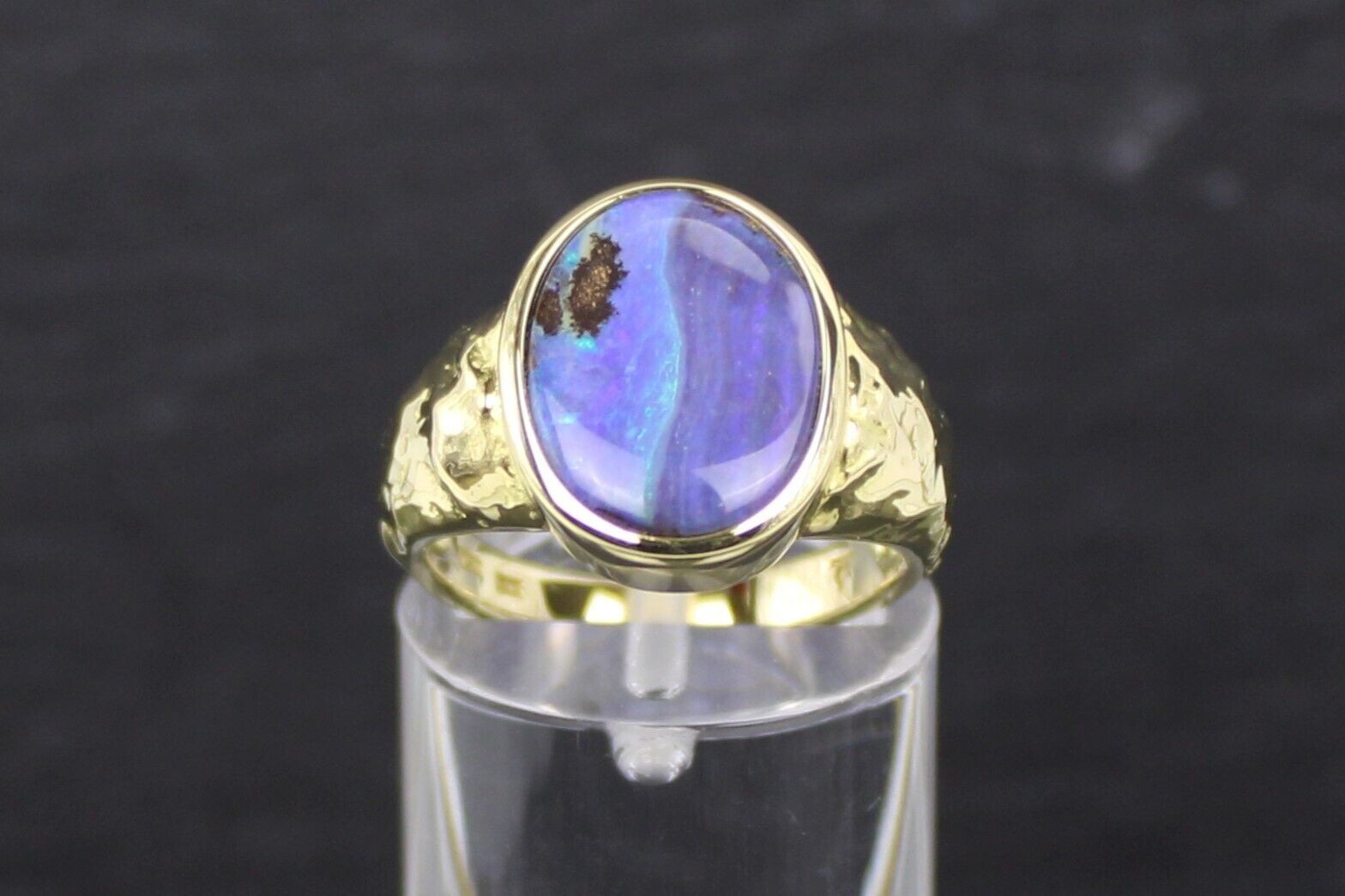 Opal Ring, 18ct Yellow Gold 750 Opal Ring, Australia