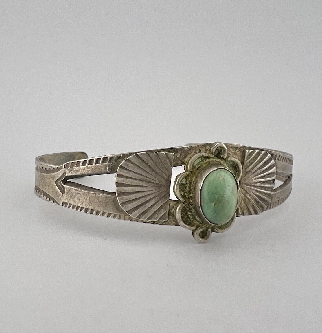 Early Vtg Fred Harvey Navajo Sterling Silver Turquoise Stamped Cuff Bracelet