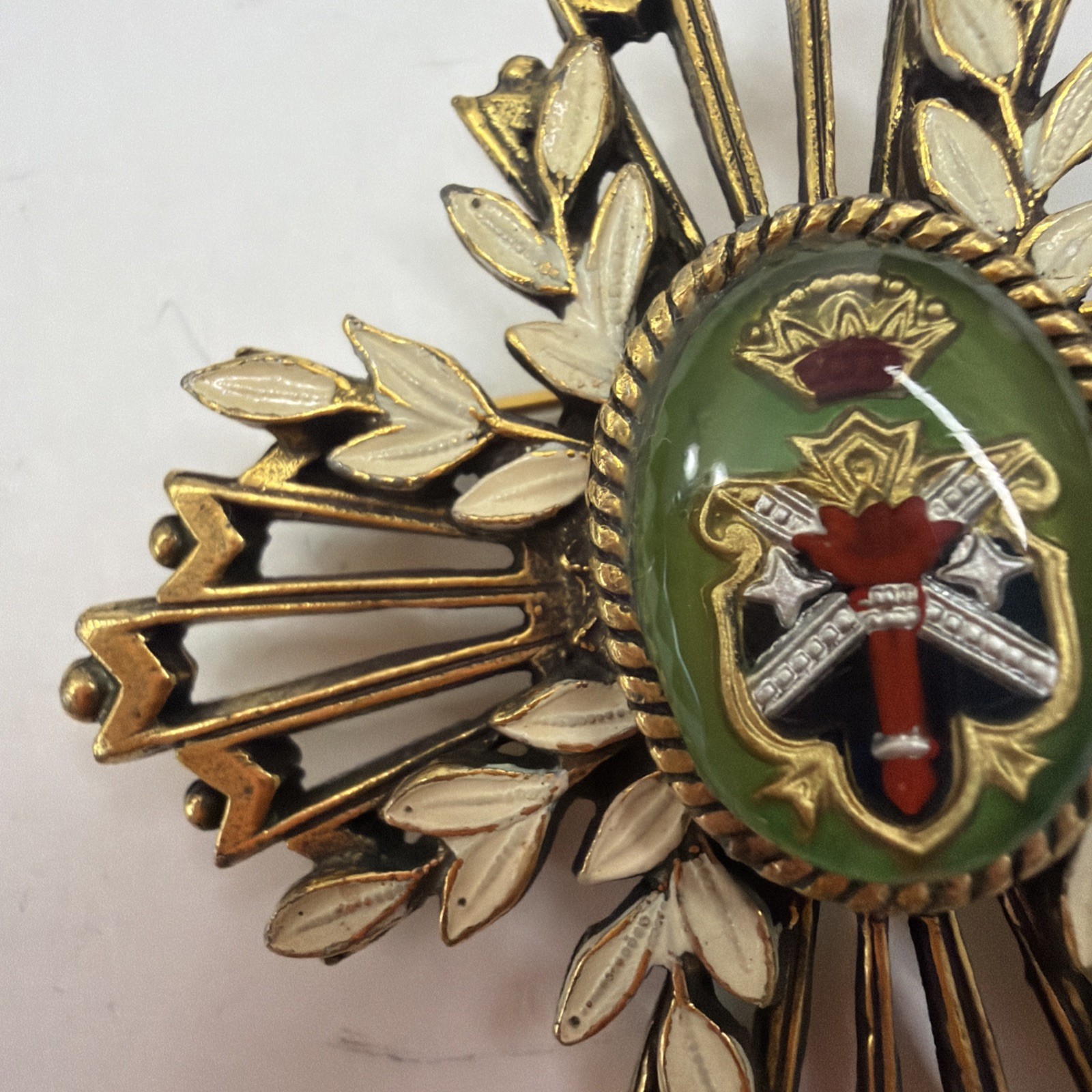 Vintage Coat Of Arms Brooch Pin – Rare 27 Grams