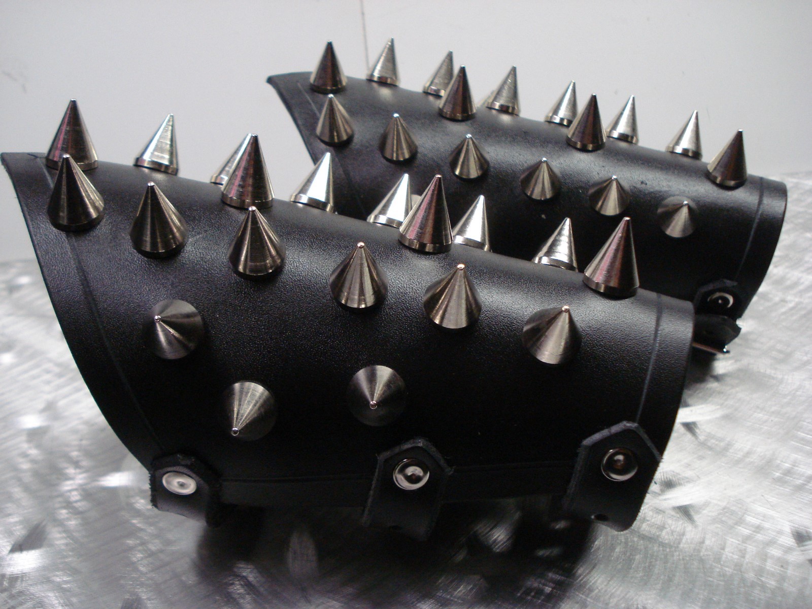 LEATHER CONE SPIKE GAUNTLETS. BLACK DEATH (MDLG0099)….. ANGEL CORPSE’S