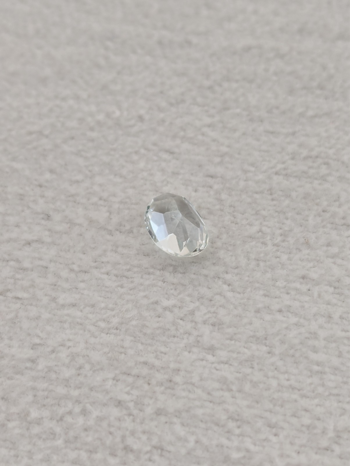 Aquamarine Clear Faceted Gemstone 2.3 carat (0.47g) 10.3 x 7.0 x 5.0 mm