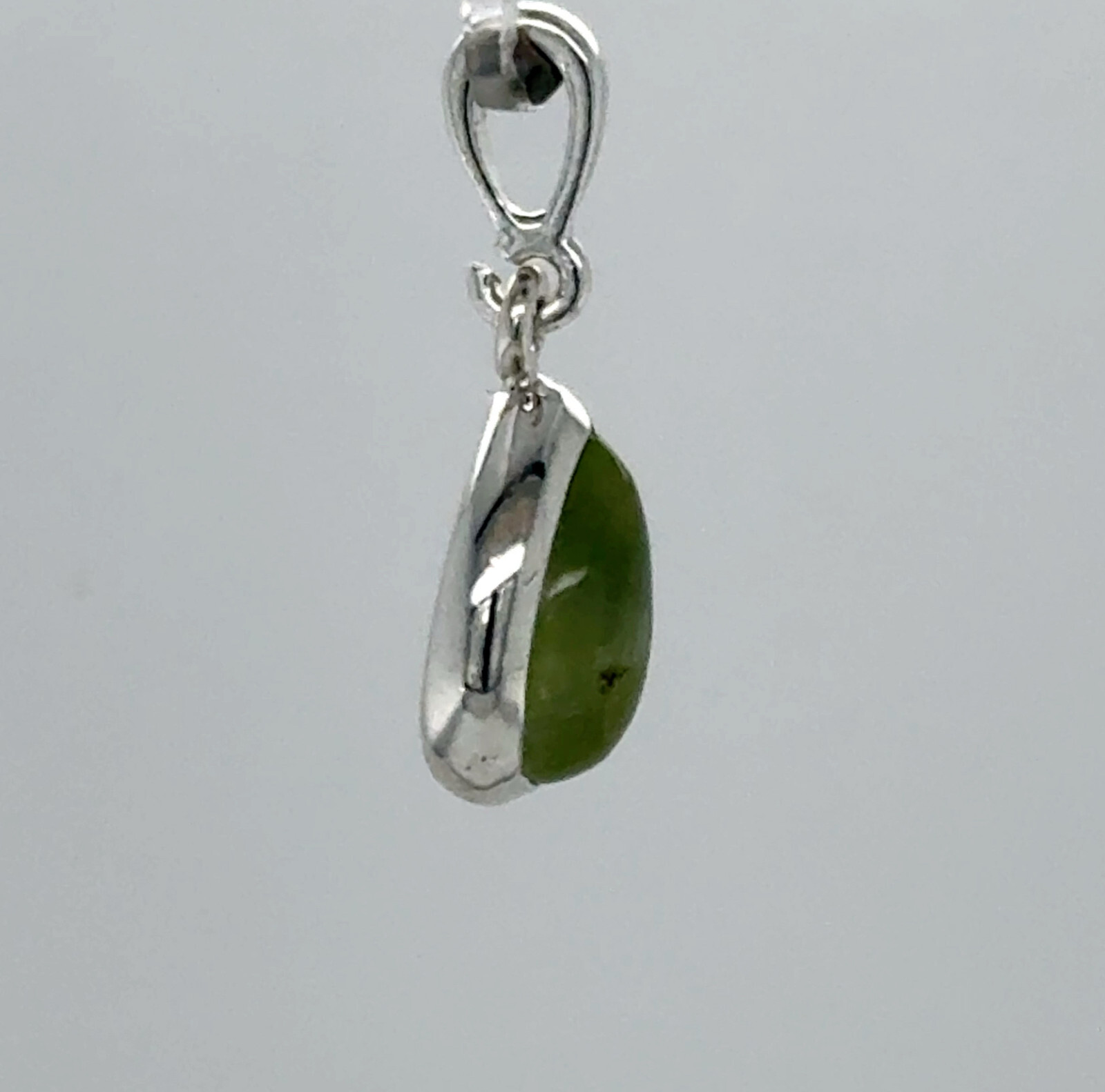 925 Sterling Silver – Green Drop Pear Prehnite Teardrop Celtic Pendant Charm