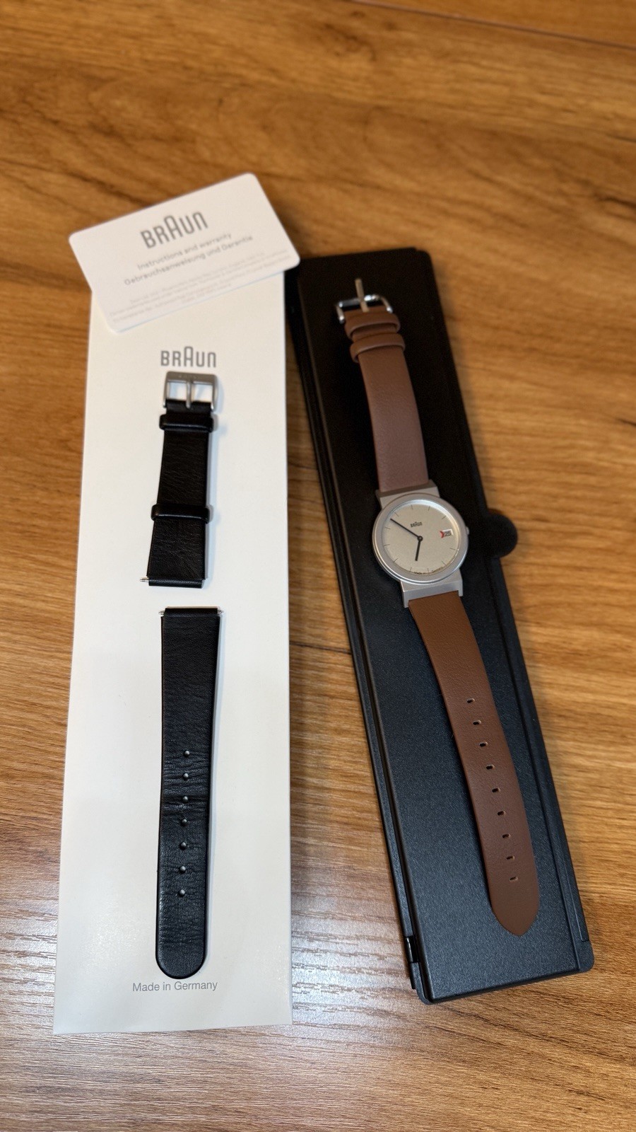 Braun AW 50 – Iconic German minimalism design.