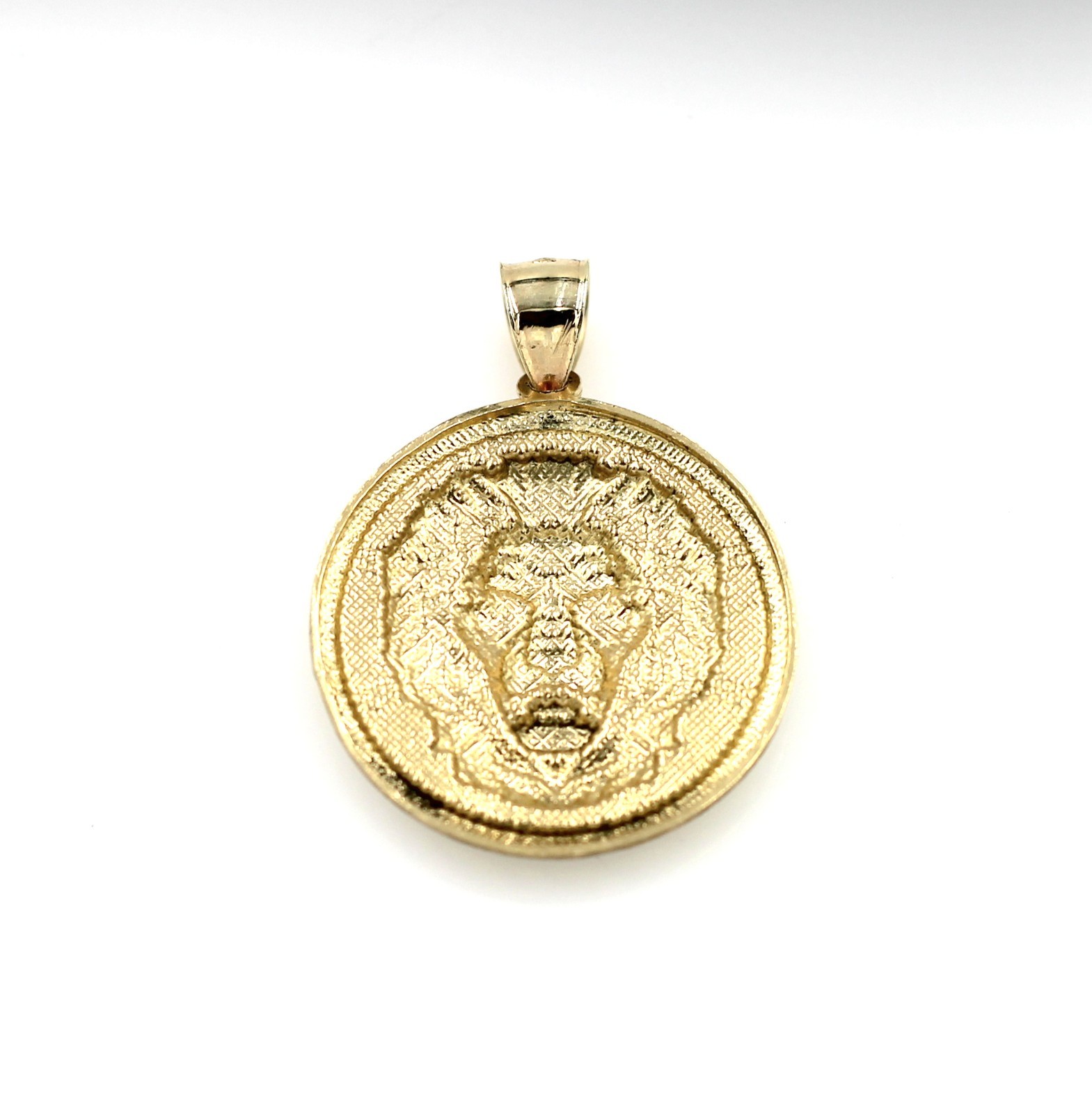 10k Two-Tone Gold Round Lion Head Diamond-Cut Medallion Pendant Charm LEO 3.9g
