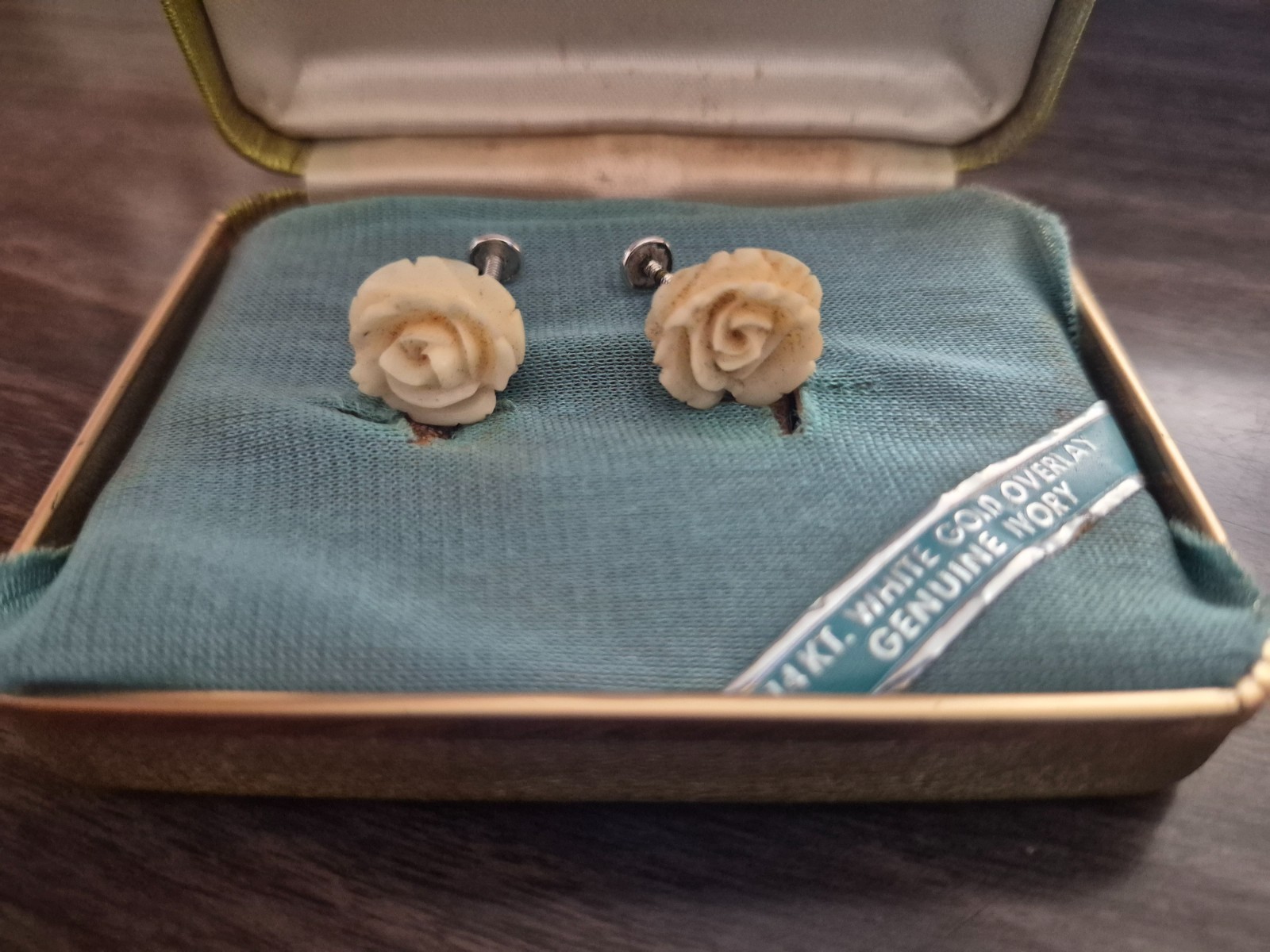 14KT hand carved vintage whit gold overlay screw on earrings