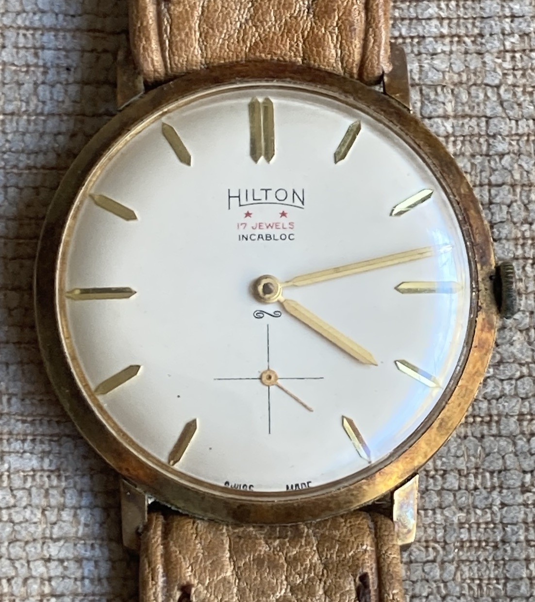 Vintage Hilton Men’s 17 Jewels Incabloc Mechanical Watch Swiss Made Calf Skin