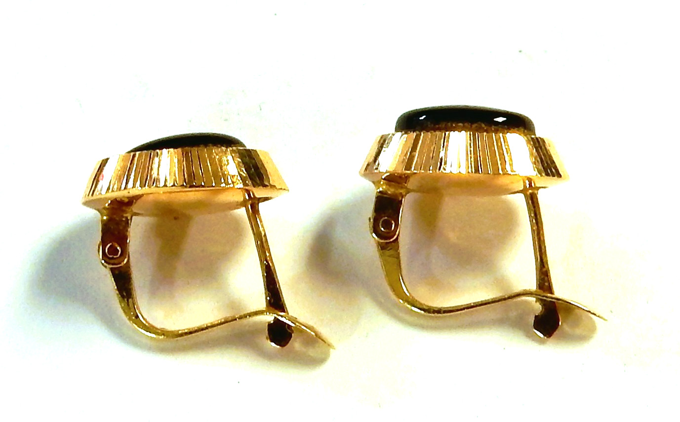 14K Yellow Gold Lined Laser Cut Black Onyx English Lock Earrings 11x9mm