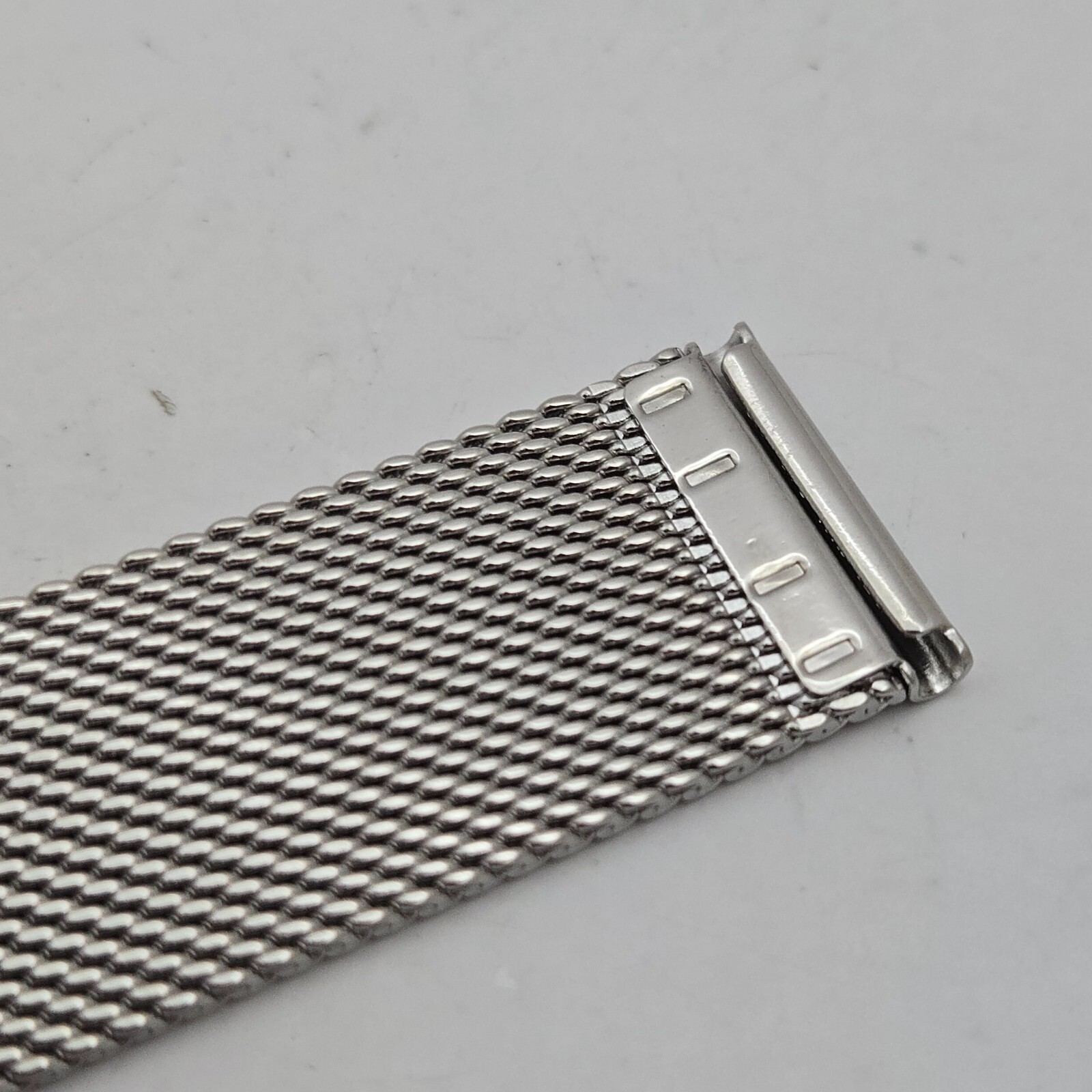 Unbranded Stainless steel mesh watchband/Bracelet 20mm