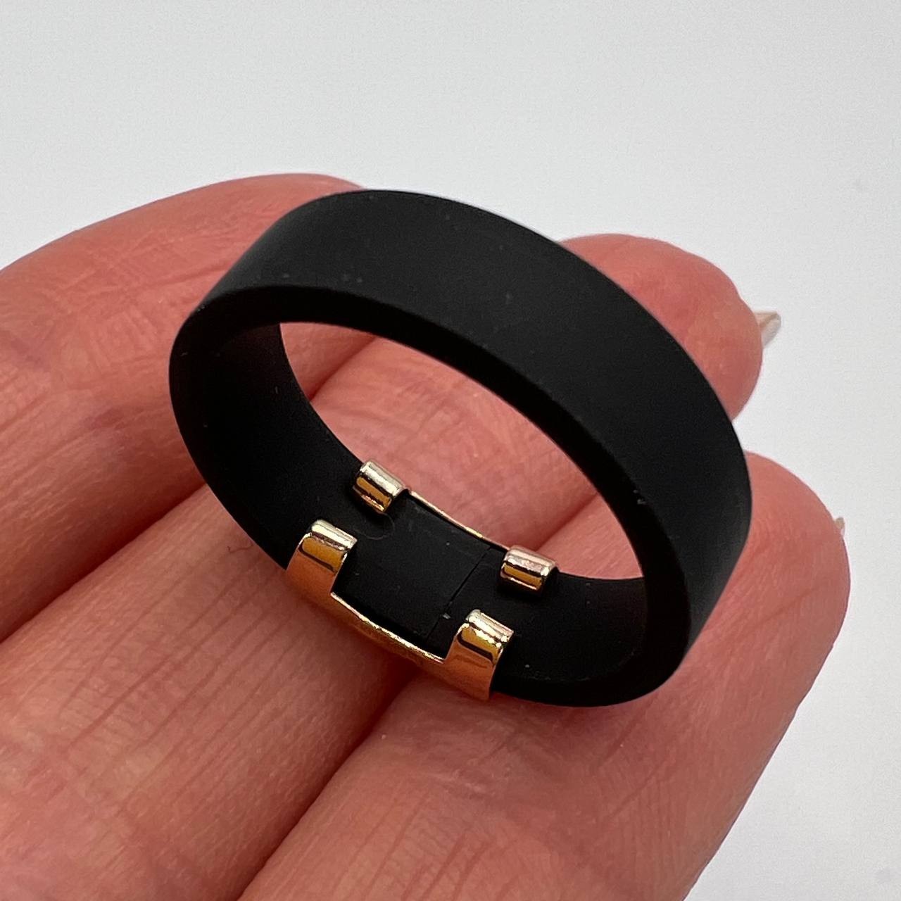 Vintage 14K Gold & Black Rubber Ring Size 6.5 Geometric Designer Style Ukraine