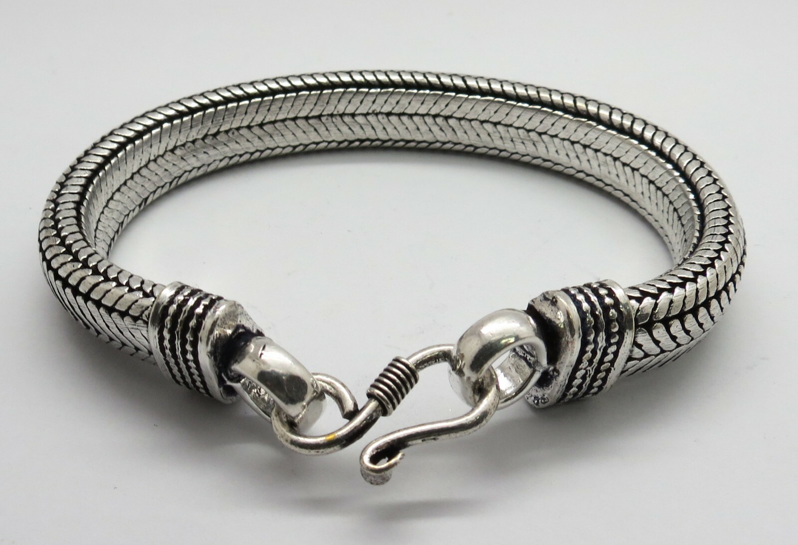 01 Piece Bracelet Bali Snake Silver Chain 10mm Wide 19cm, 20cm, 21cm Long