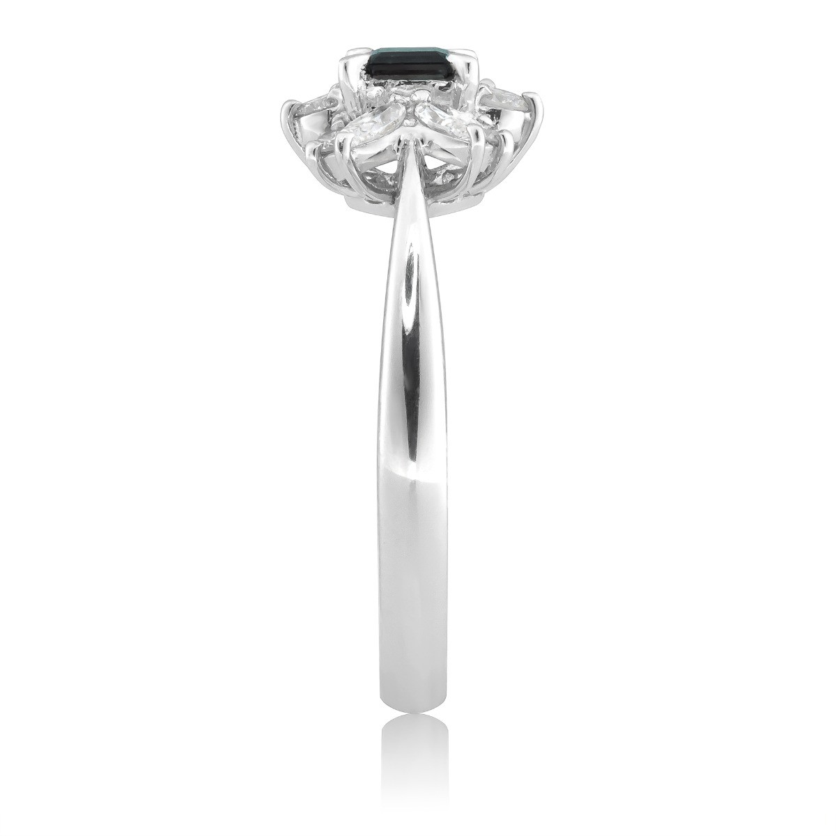 Untreated Alexandrite 0.30 cts in Platinum Ring w 0.31 cts Diamonds / GIA Report