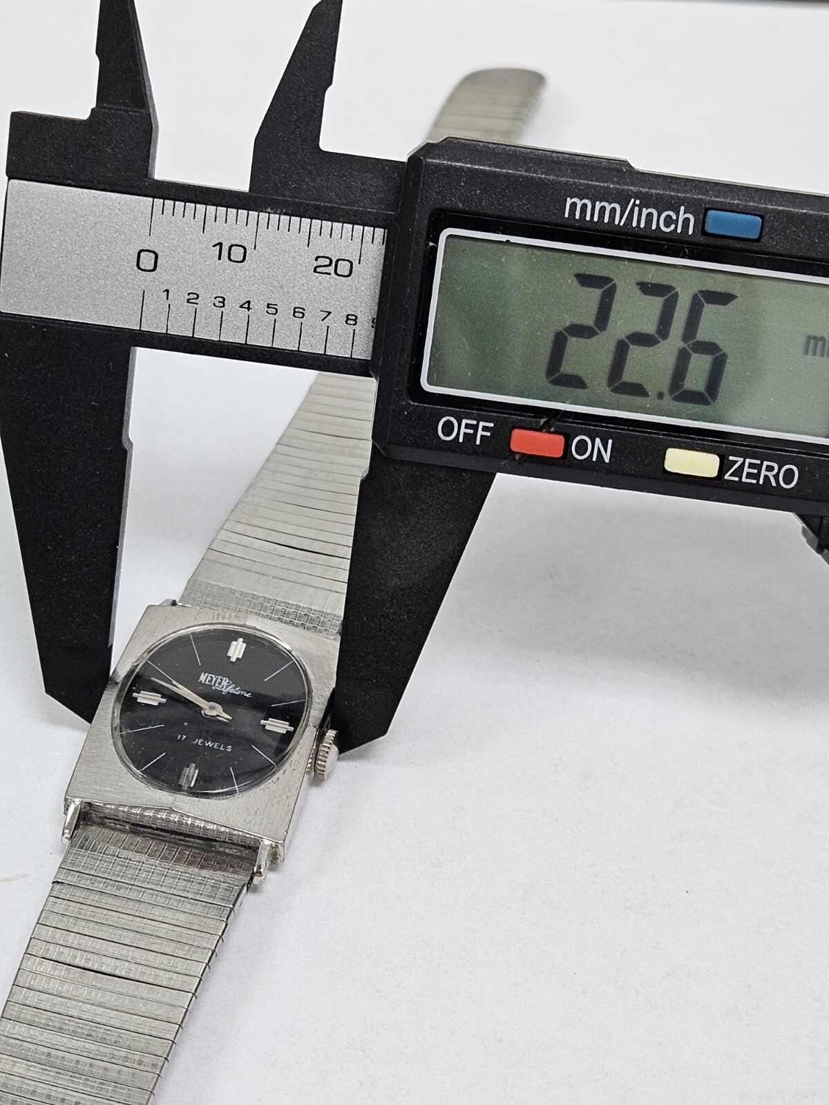 Vintage NICOLET 17 Jewel Watch Meyer Jewelry VIP Lifetime Swiss Mechanical Wind
