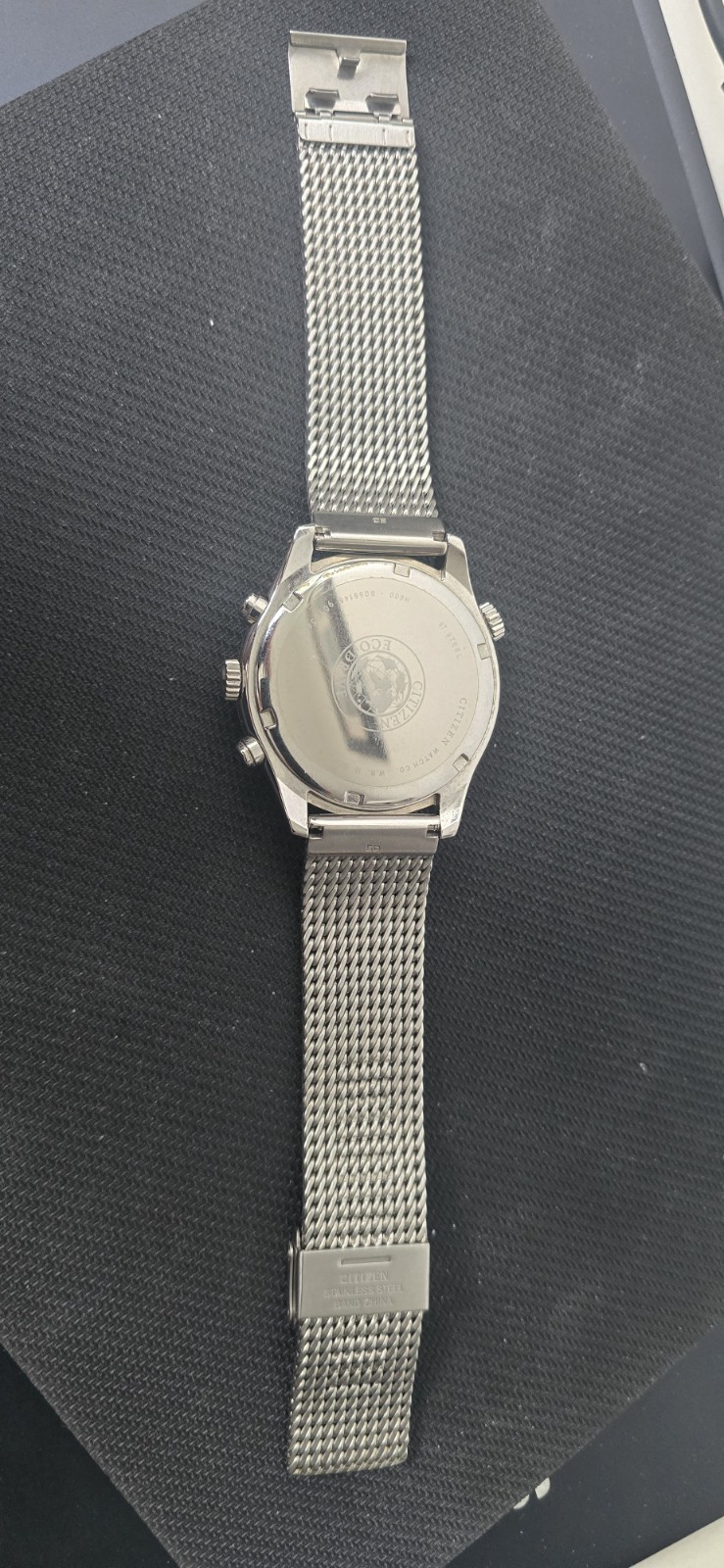 Citizen Eco-Drive World Time Chronograph Date 42mm WR100 Silver Mesh