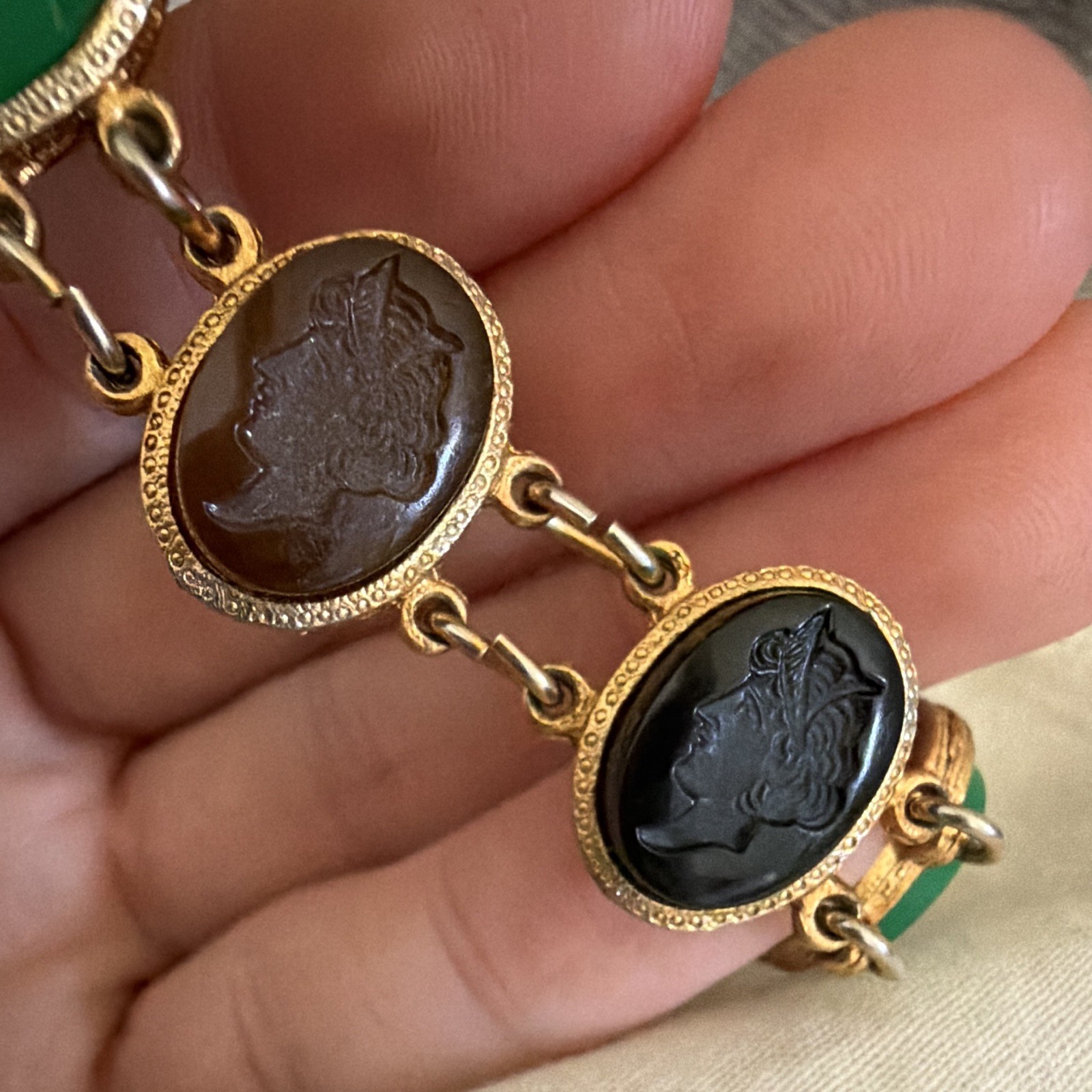 Vintage Gold Cable Link Toggle Bracelet w/ Oval Green & Black Cameo Cabochons