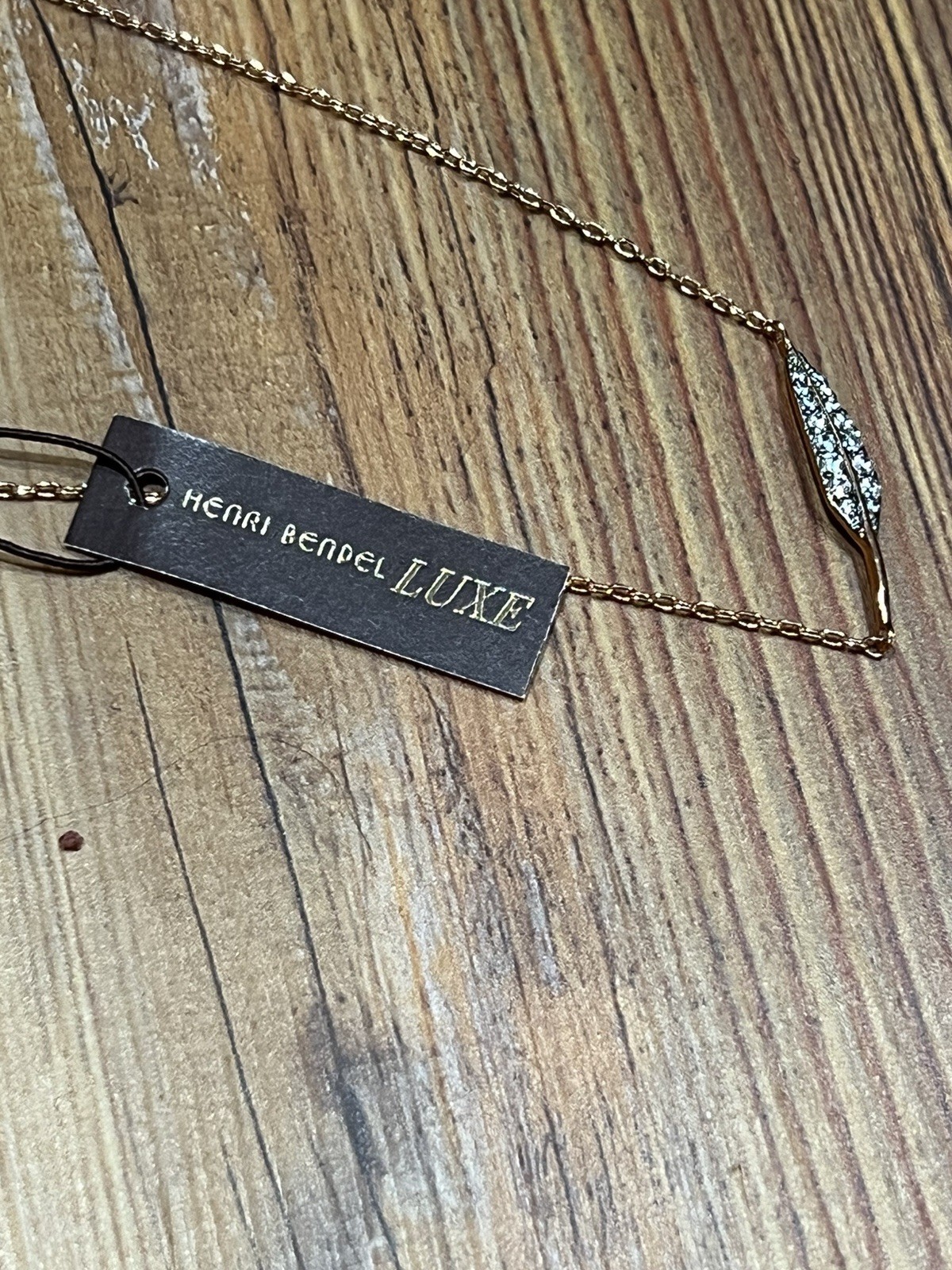 Henri Bendel Luxe Necklace, Rose Gold Tone, Feather Pendant, NWT