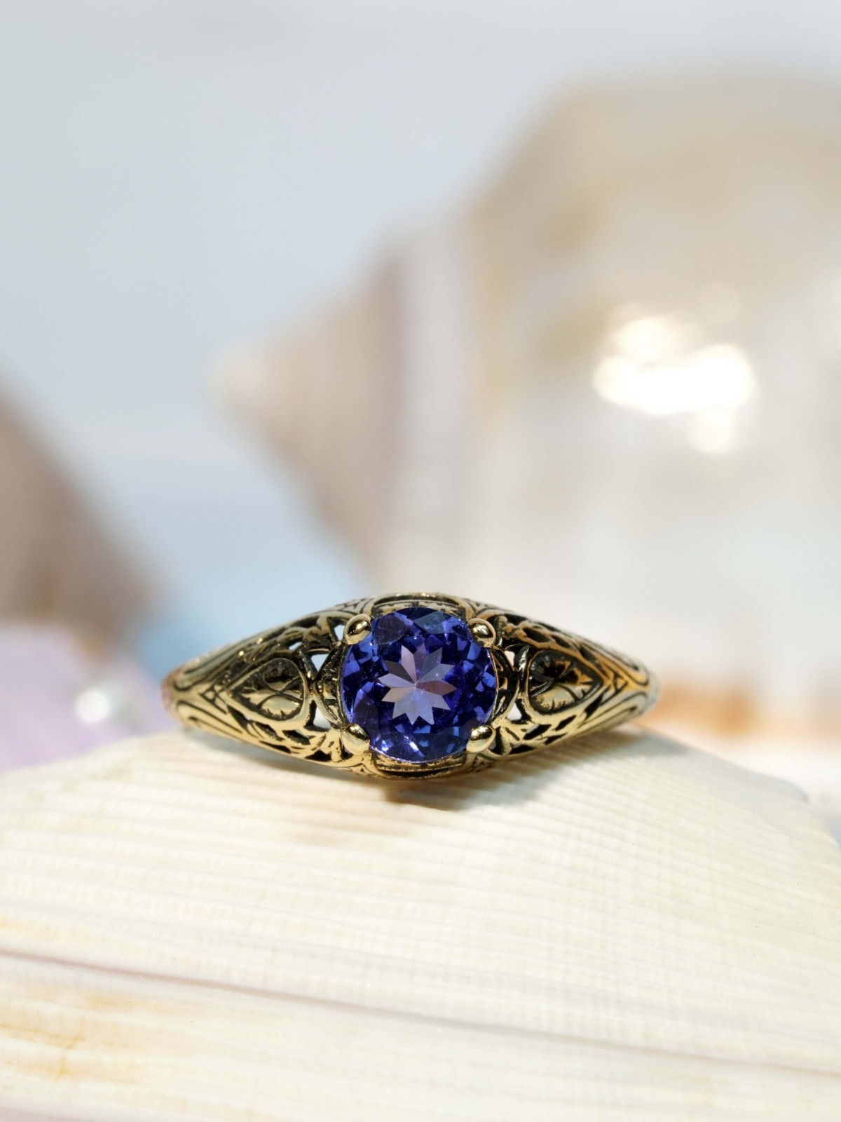 9K Yellow Gold Natural Tanzanite Vintage Style Filigree Ring