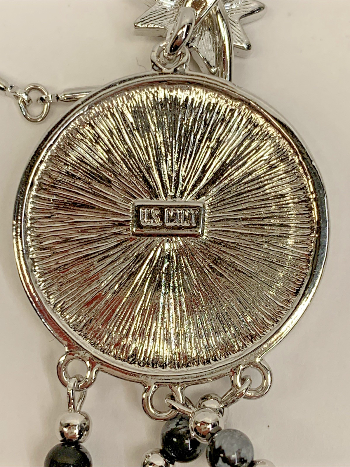 U.S Mint Sacagawea Golden Dollar Coin Silver Tone Pendant Necklace Vintage 2000