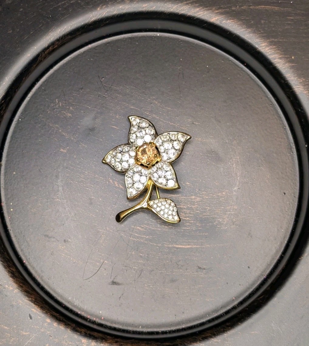 Swarovski Flower Brooch Pin Gold Tone Pavé Clear Rhinestone Round Crystal