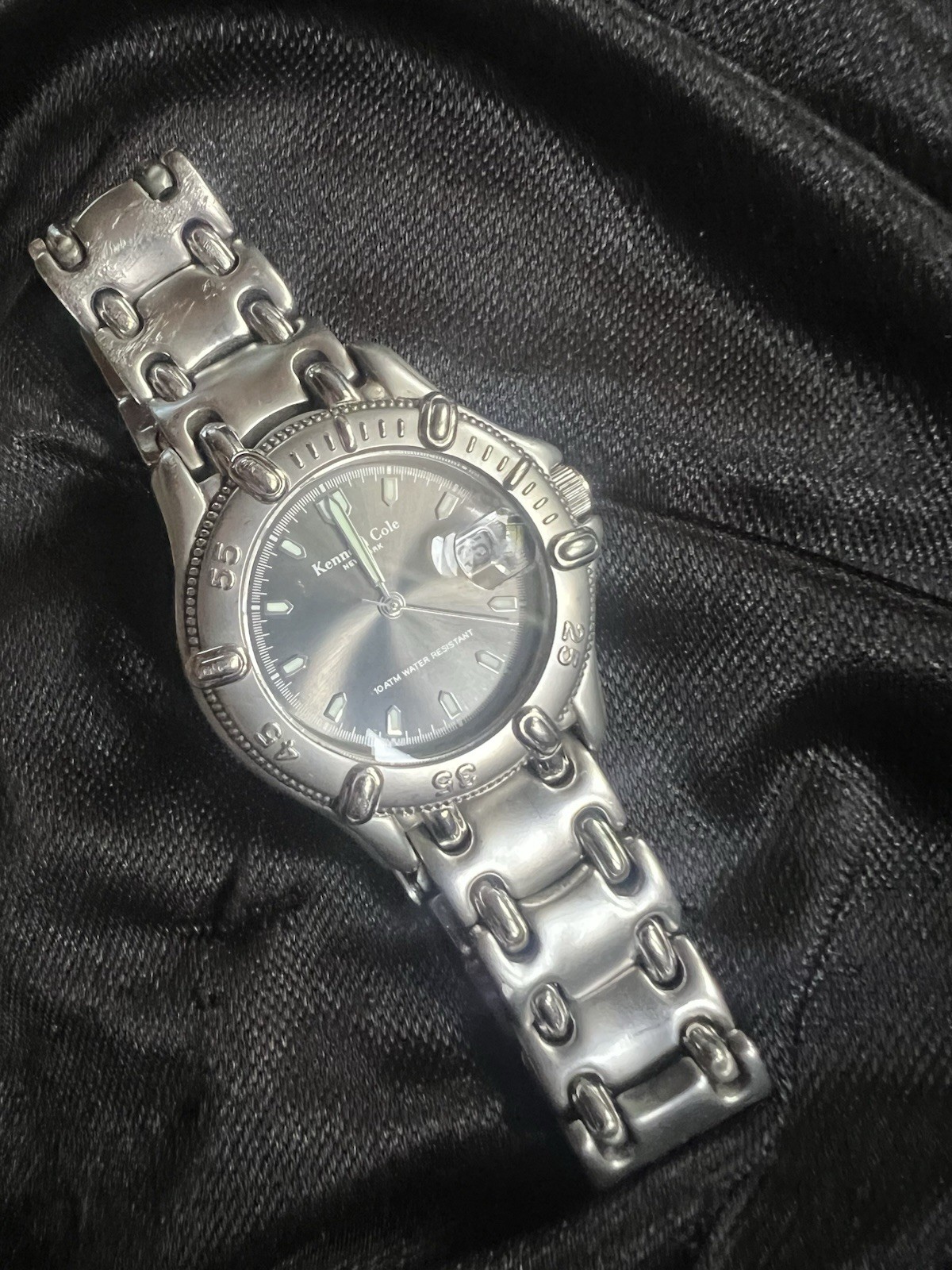 Kenneth Cole New York KC3078 Classic Men’s Stainless Steel Wristwatch