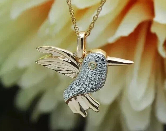 1Ct Round Cut Simulated Diamond 925 Sterling Silver Women’s Hummingbird Pendant