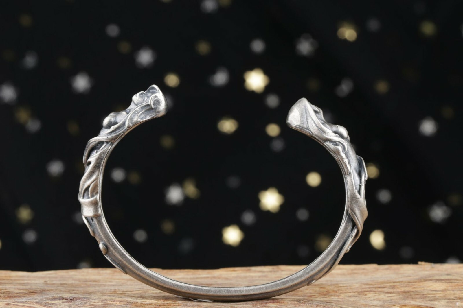 A24 Female Nude Aphrodite Goddess of Love Armrest Silver 925