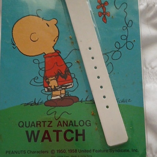 Armitron Peanuts Snoopy Kids Quartz Analog Cartoon Watch White Plastic Strap