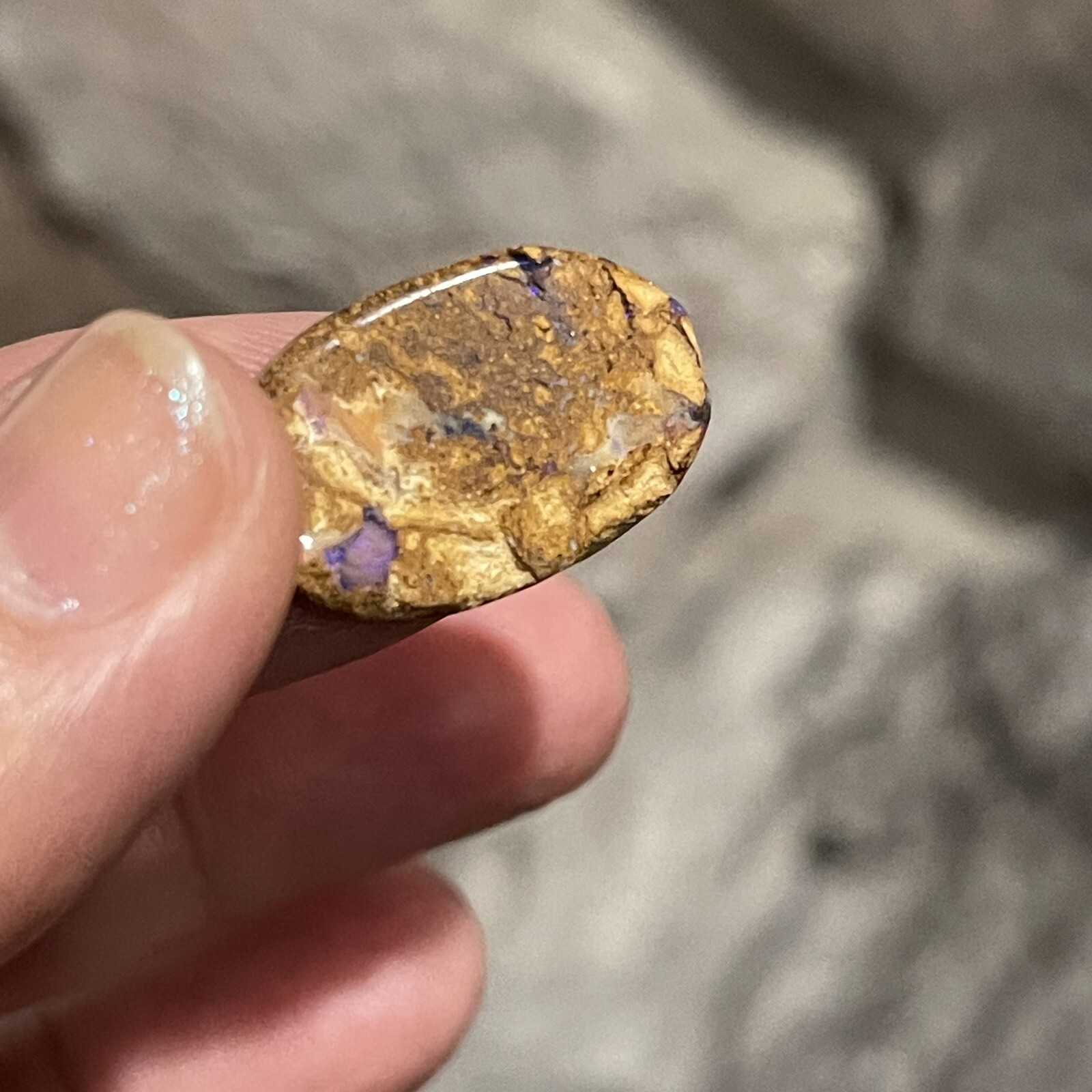 10.9ct 21.5x14x4.5mm Purple Crystal Pipe Australian Boulder Opal Cabochon Gem