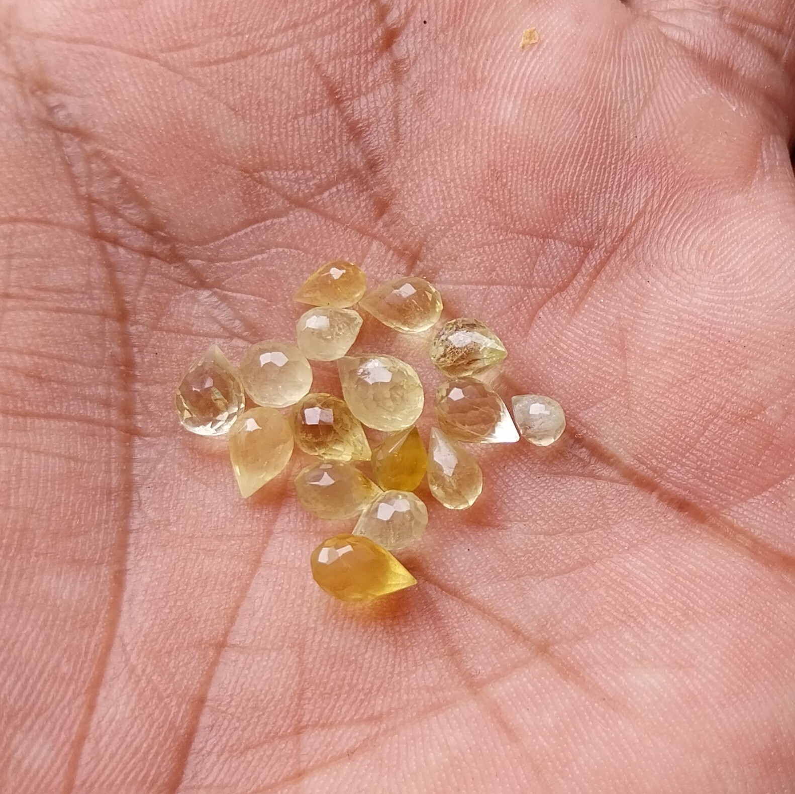9.85Ct 3.5×5 to 5×7.5 MM Natural Yellow Aquamarine Teardrops Cut 16 Piece Lot