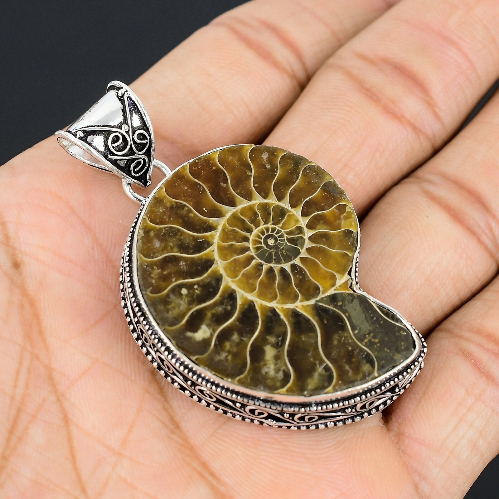 Ammonite Fossil Gemstone Handmade Jewelry 925 Sterling Silver Vintage Pendant