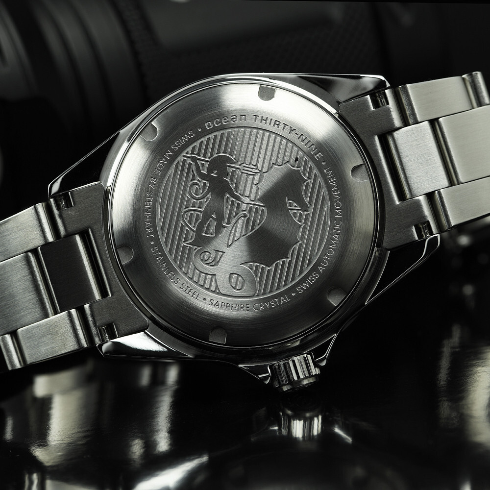 New Steinhart Ocean One 39mm Black Ceramic Automatic Swiss Diver Watch 103-0981