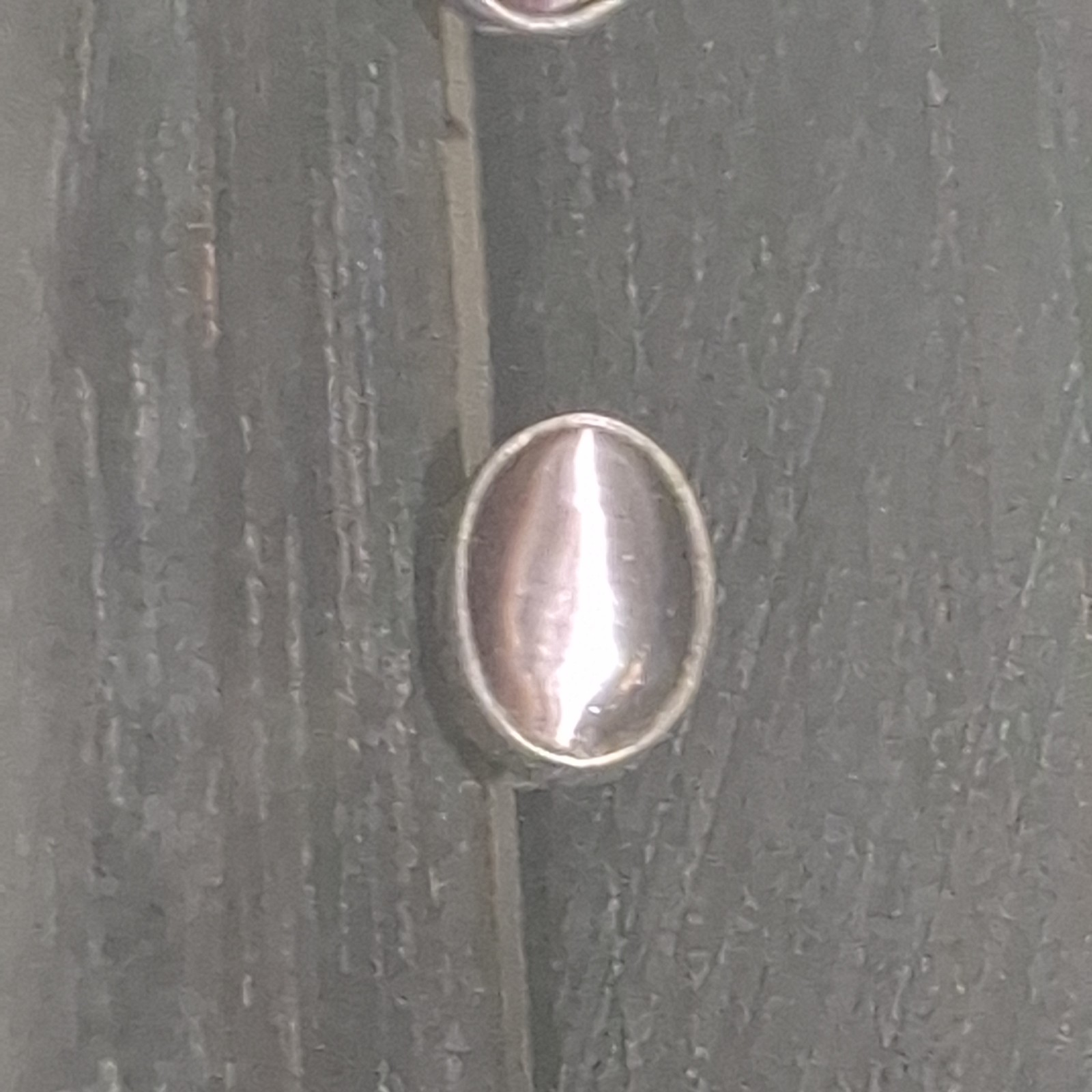 Pre-Owned Sterling Silver Purple Cat Eye Stone Stud Earrings