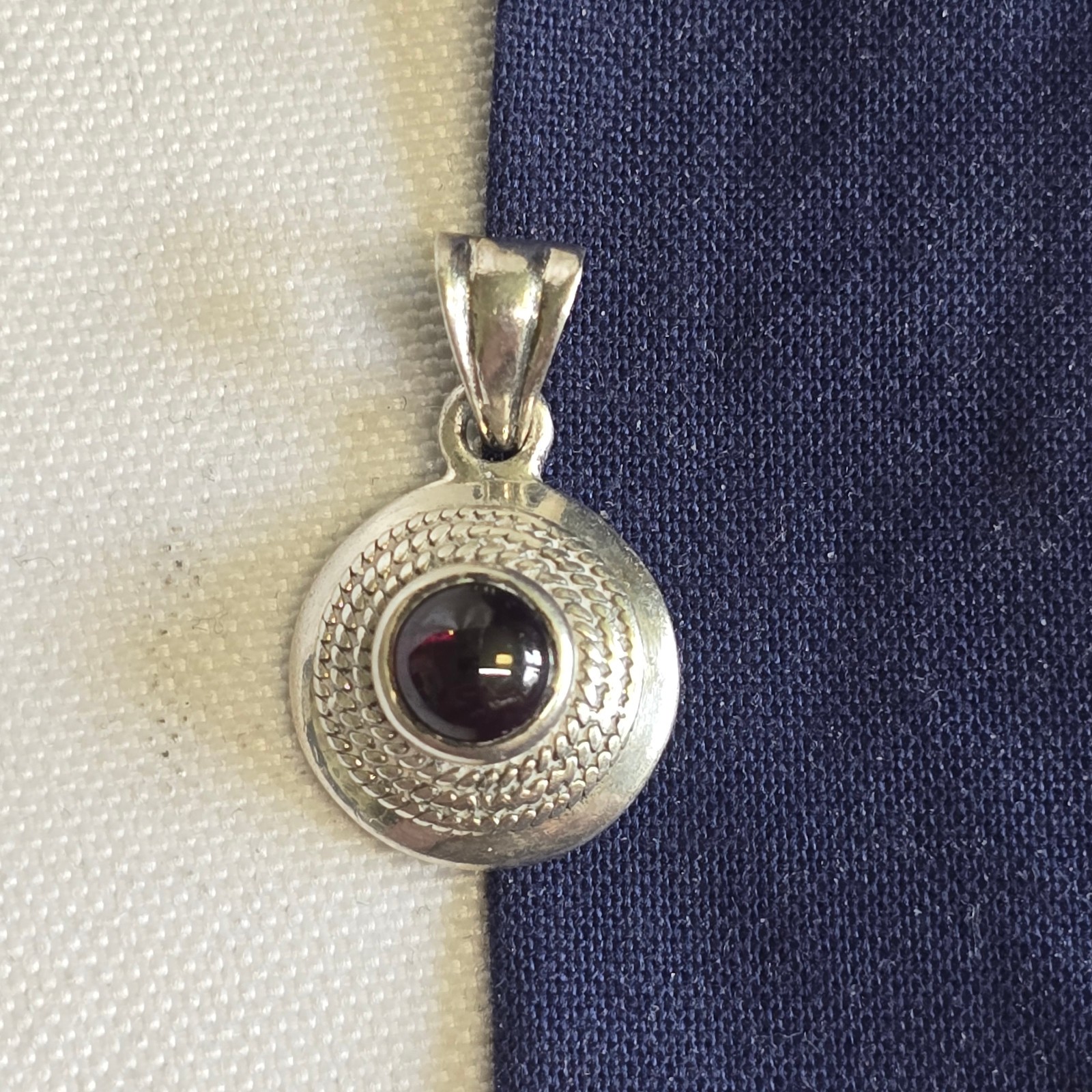 Sterling Silver Pendant 4.39g Fine Jewelry Dark Pink Stone Charm *READ*